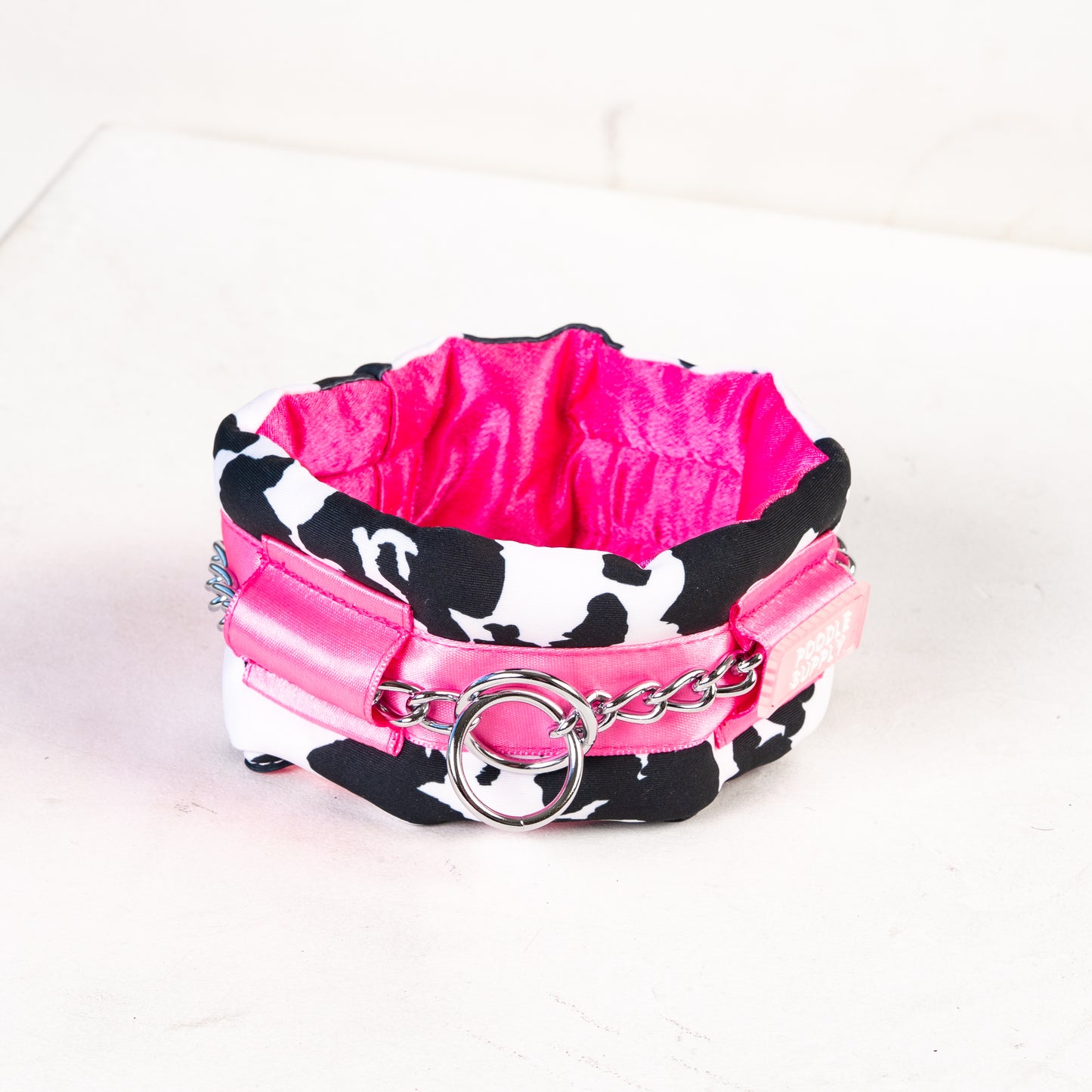 Fluffy Chain Collar - Cow - Strawberry Milkshake