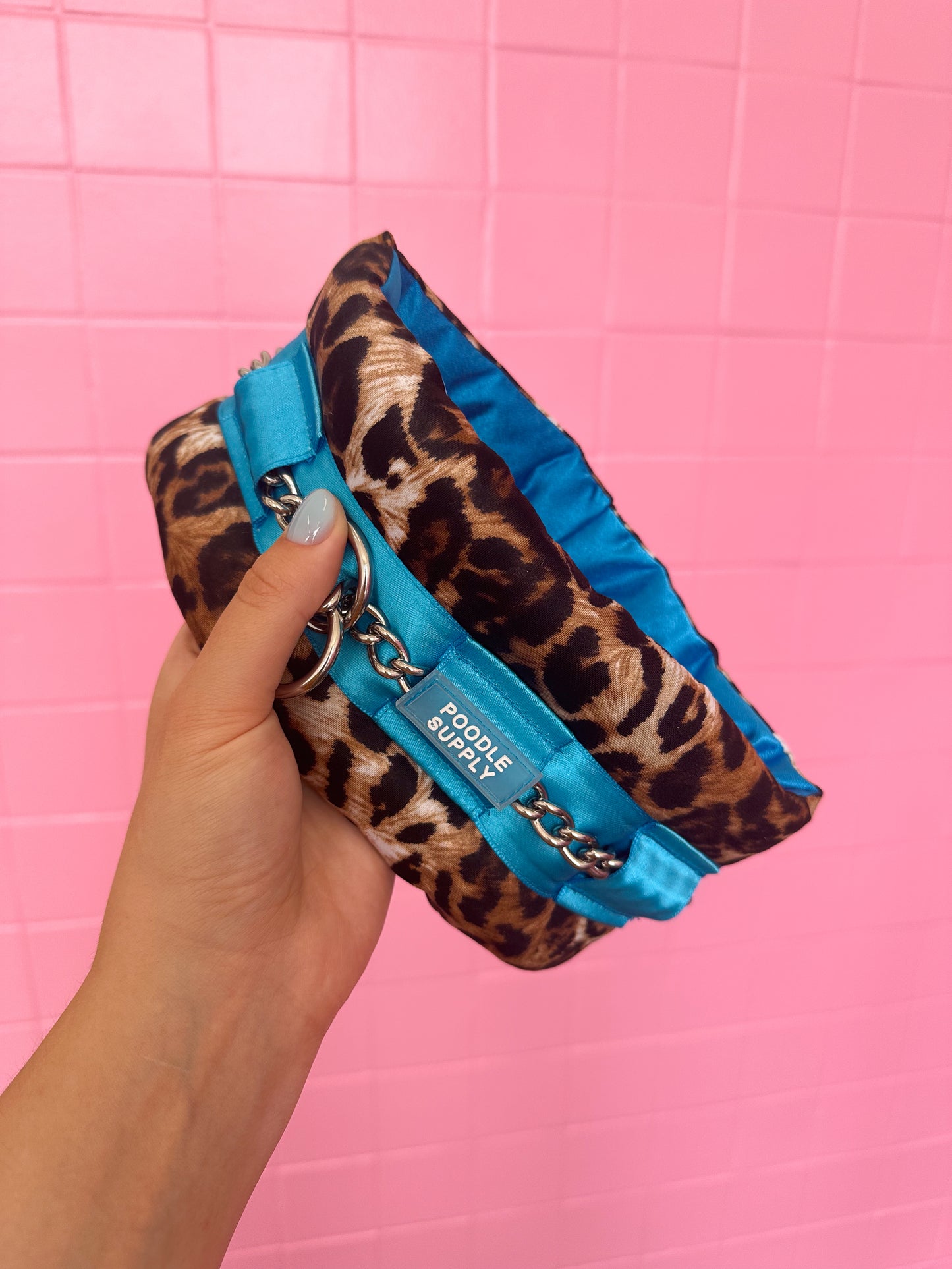 Fluffy Chain Collar Leopard with Blue