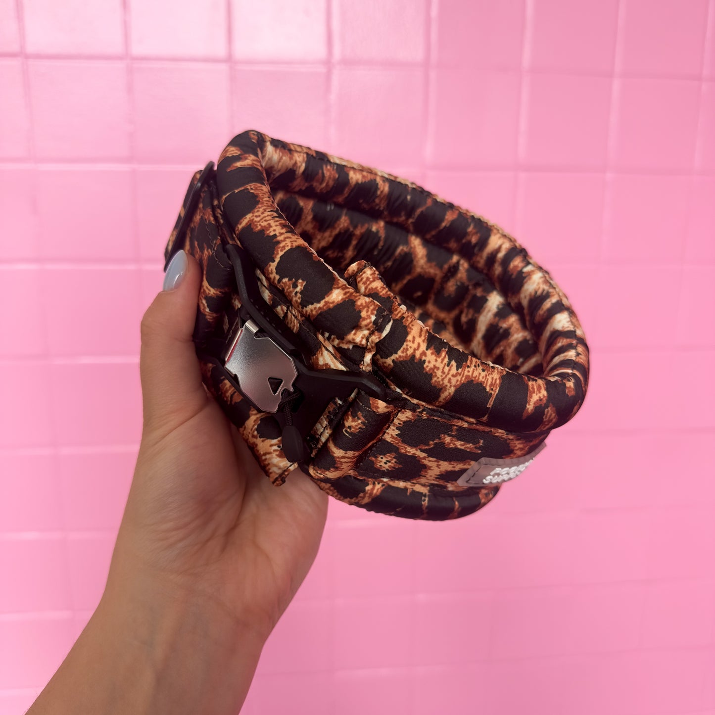 Fluffy Magnetic Leopard Supply Standard Full Satin