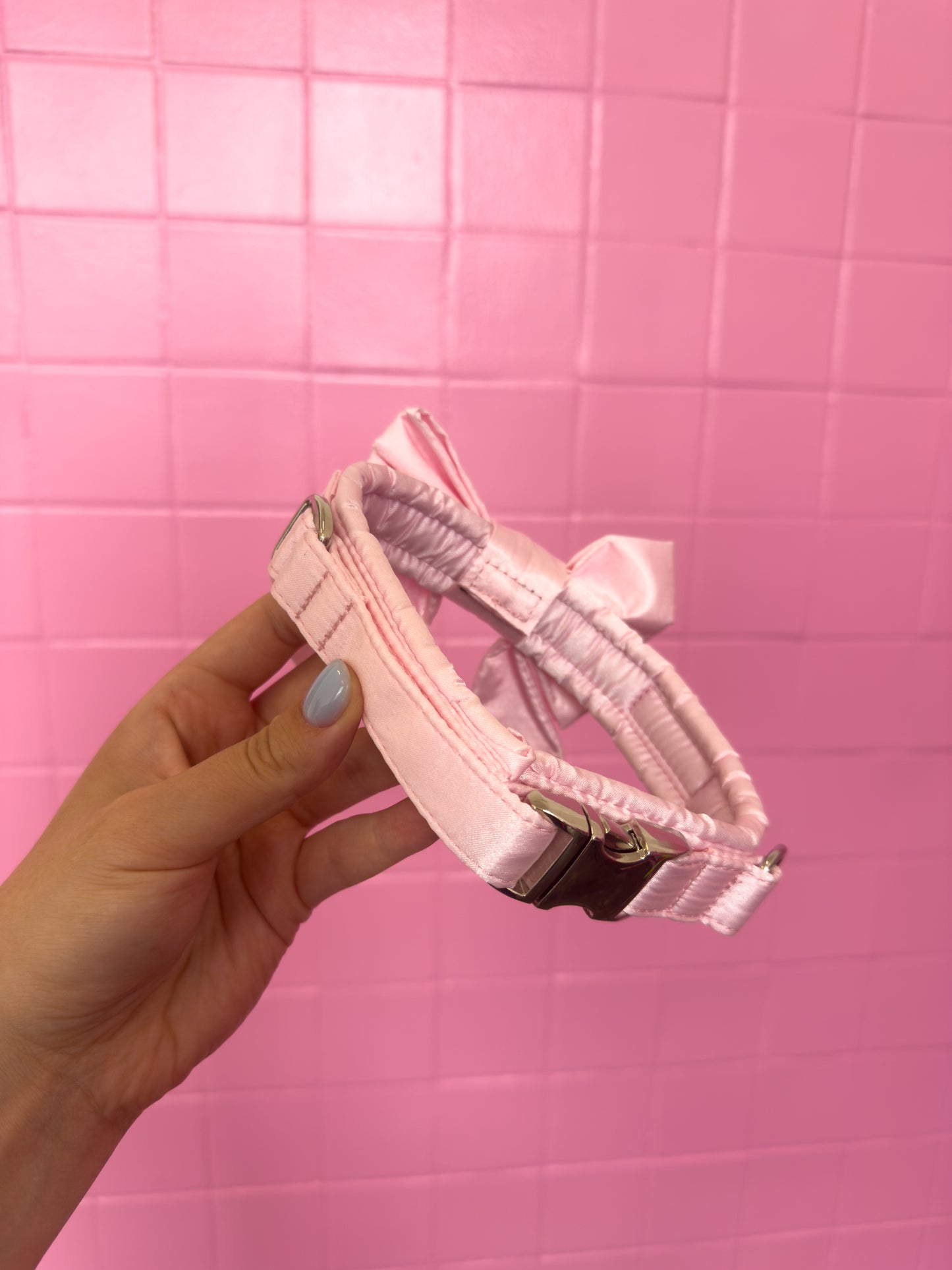 Fluffy Buckle Collar Blush