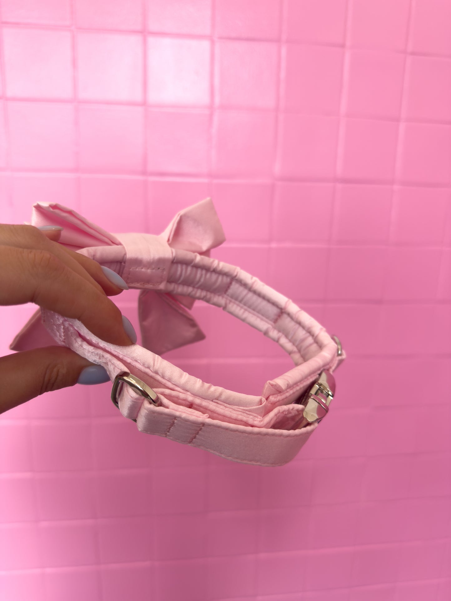 Fluffy Buckle Collar Blush