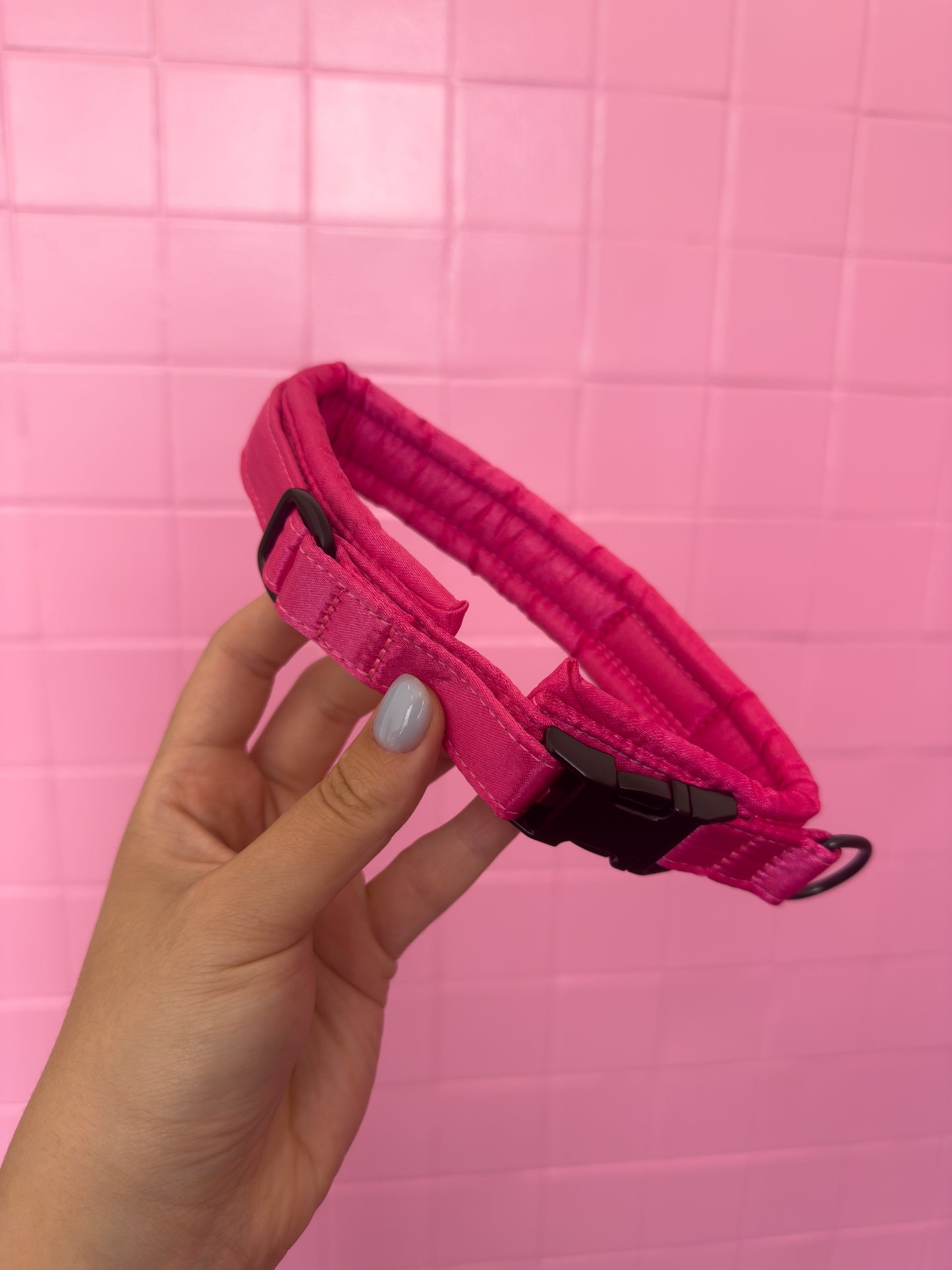 Fluffy Buckle Collar Magenta