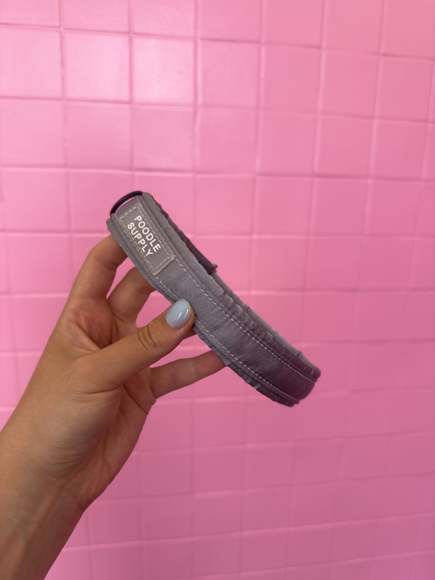 Fluffy Buckle Collar Grey