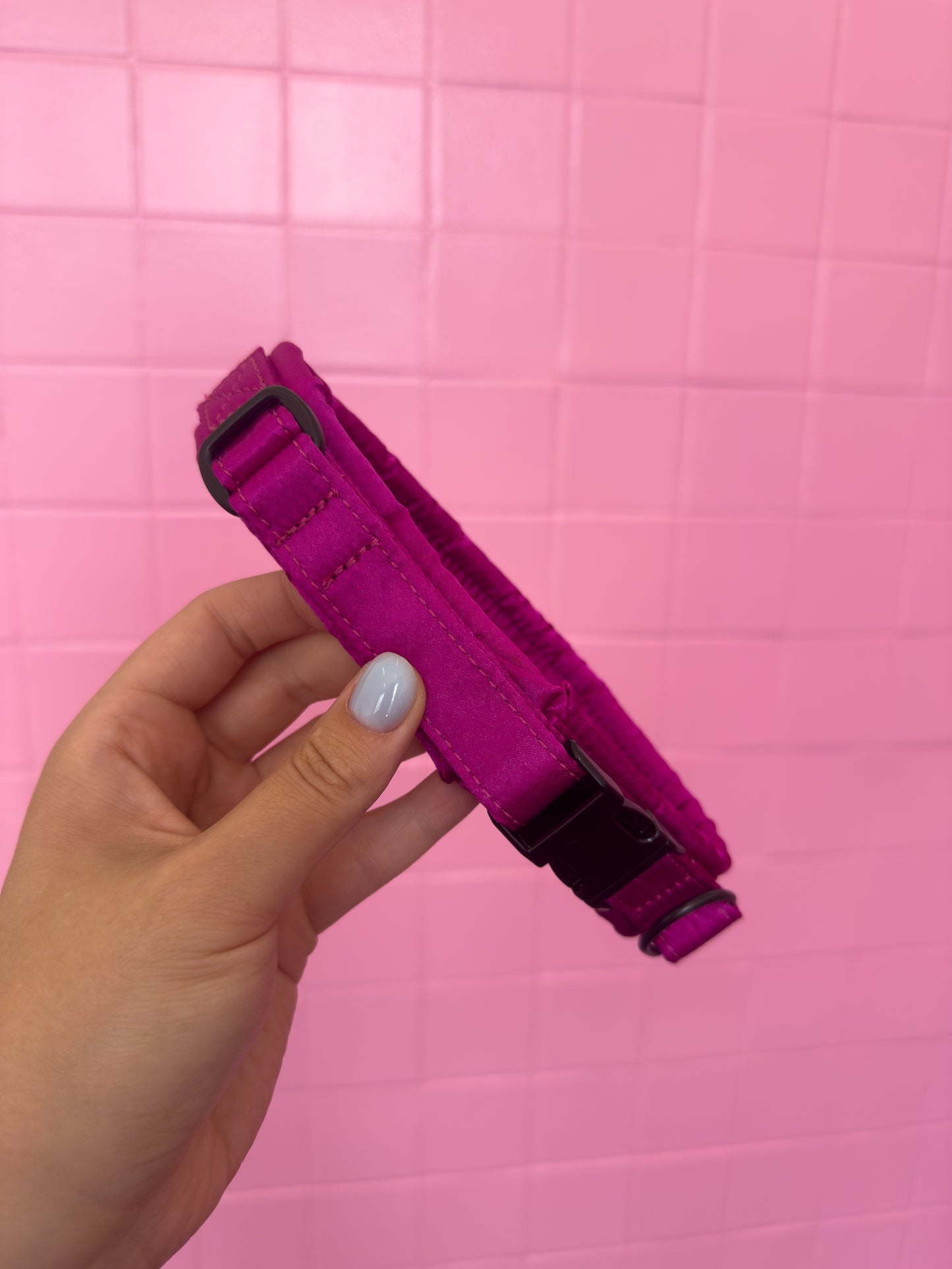 Fluffy Buckle Collar Dragonfruit