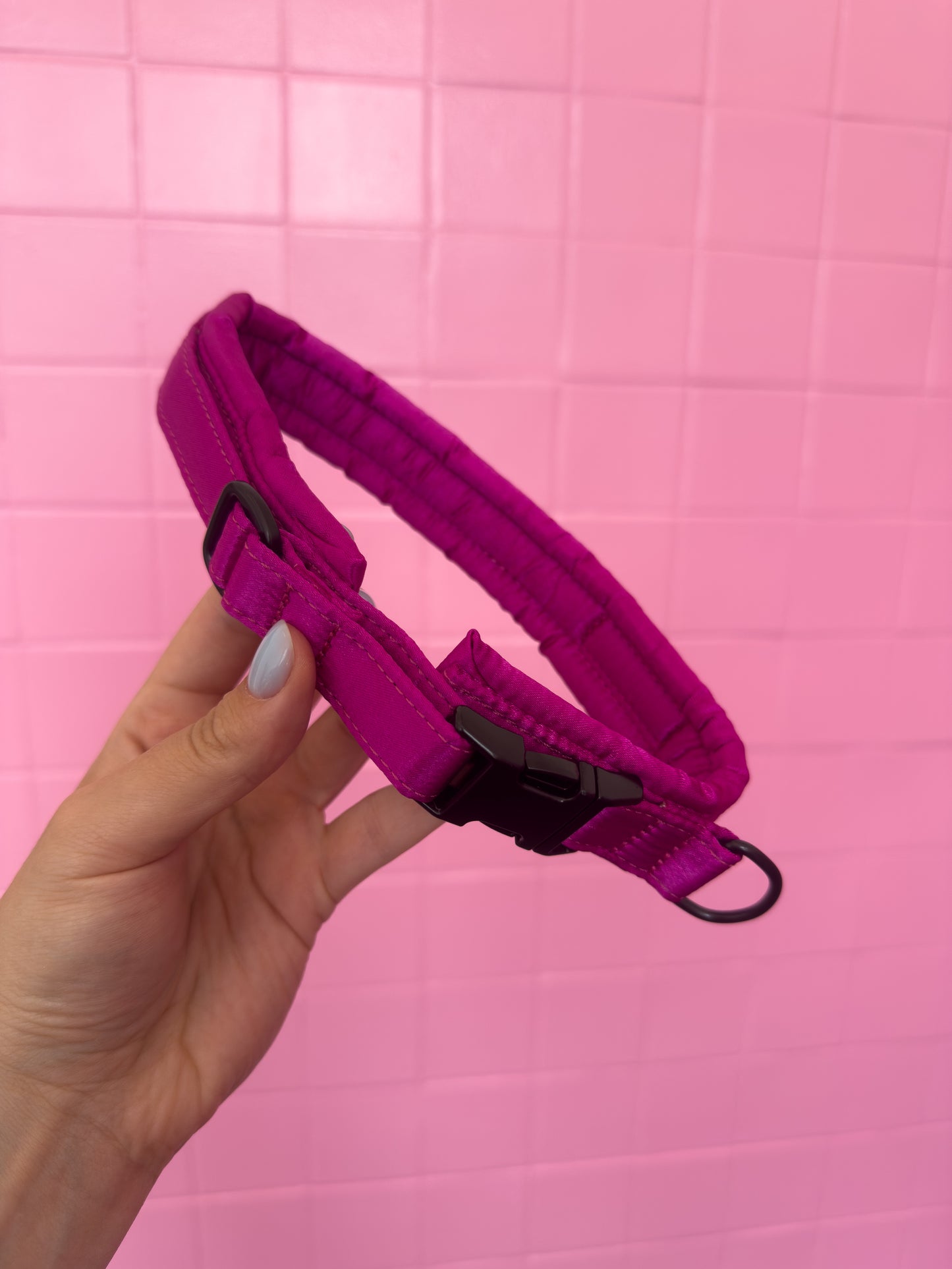 Fluffy Buckle Collar Dragonfruit