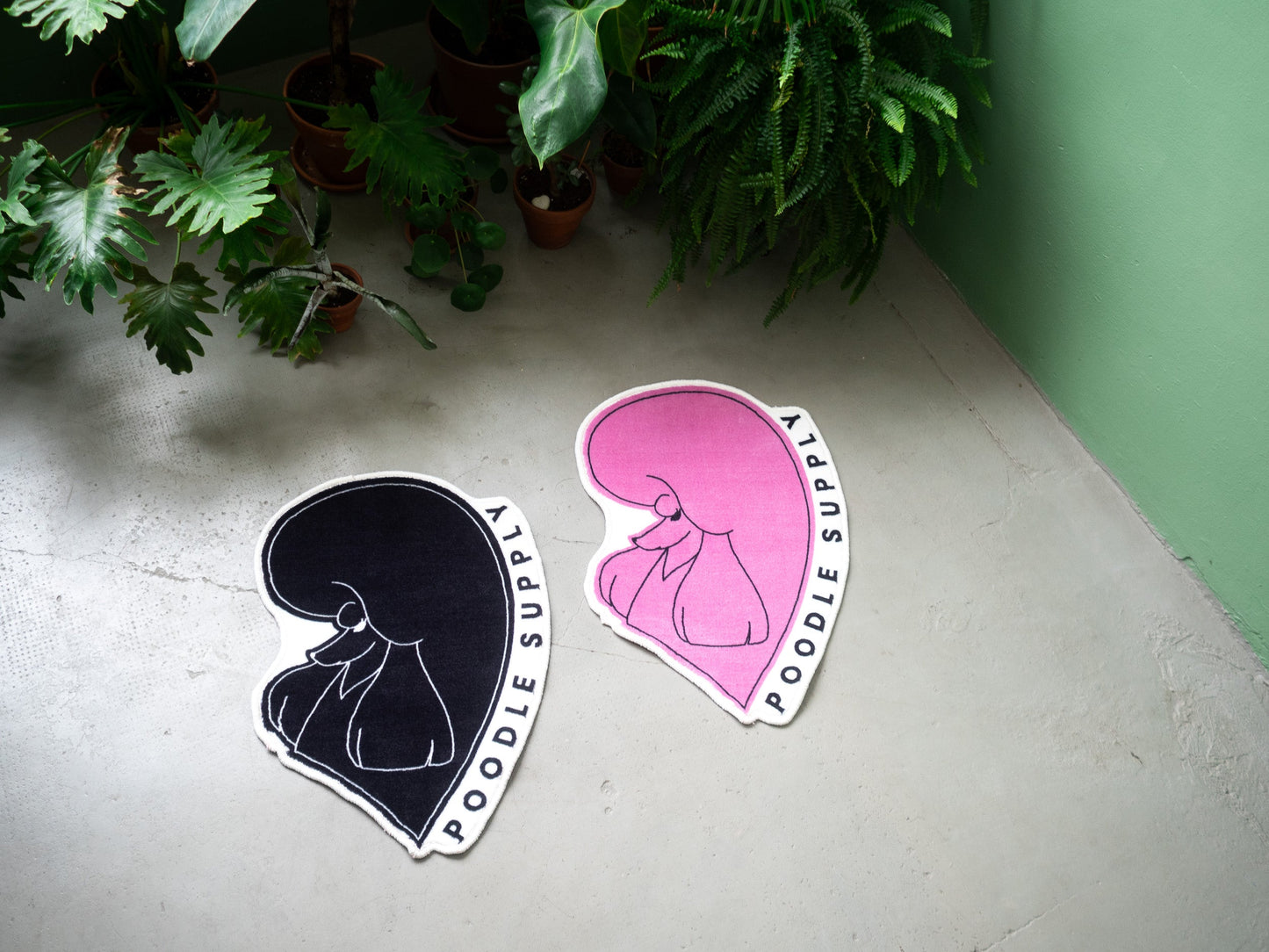 Poodle Supply - 70 cm Rug - Black