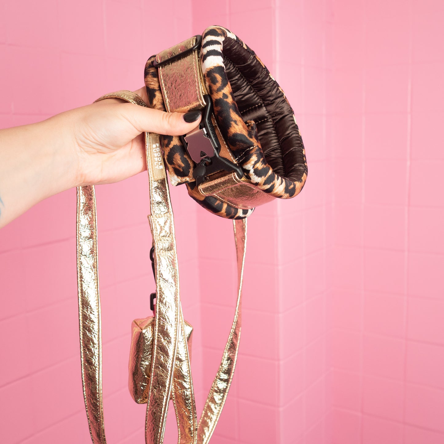 Standard Fluffy Magnetic Collar Eco Leather Midnight Sun Leopard