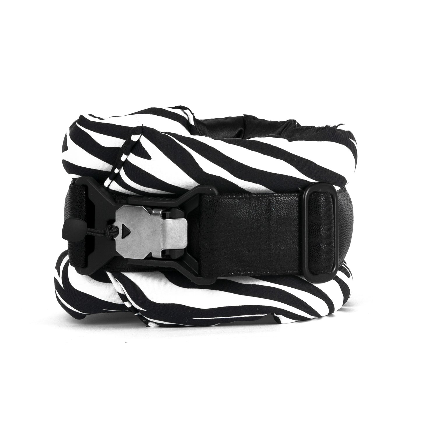 Standard Fluffy Magnetic Collar Black Zebra