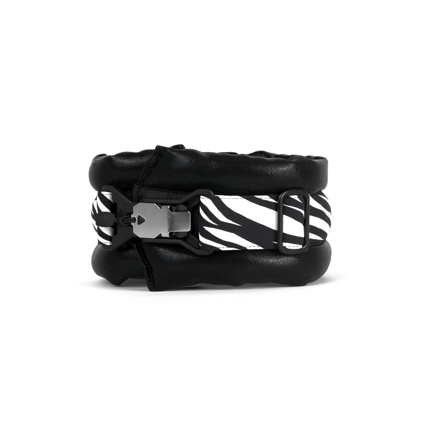 Medium Fluffy Magnetic Collar Black Zebra Stripe