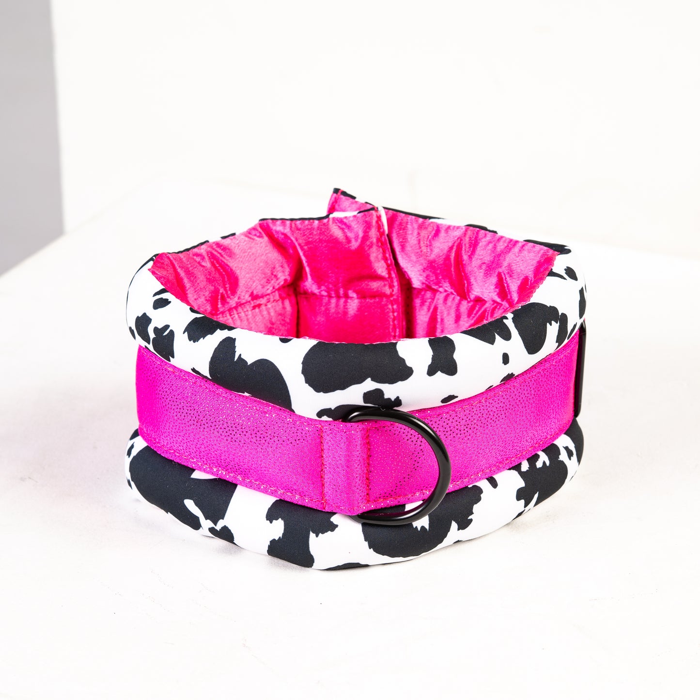 Fluffy Magnetic Cow Standard Strawberry Milkshake