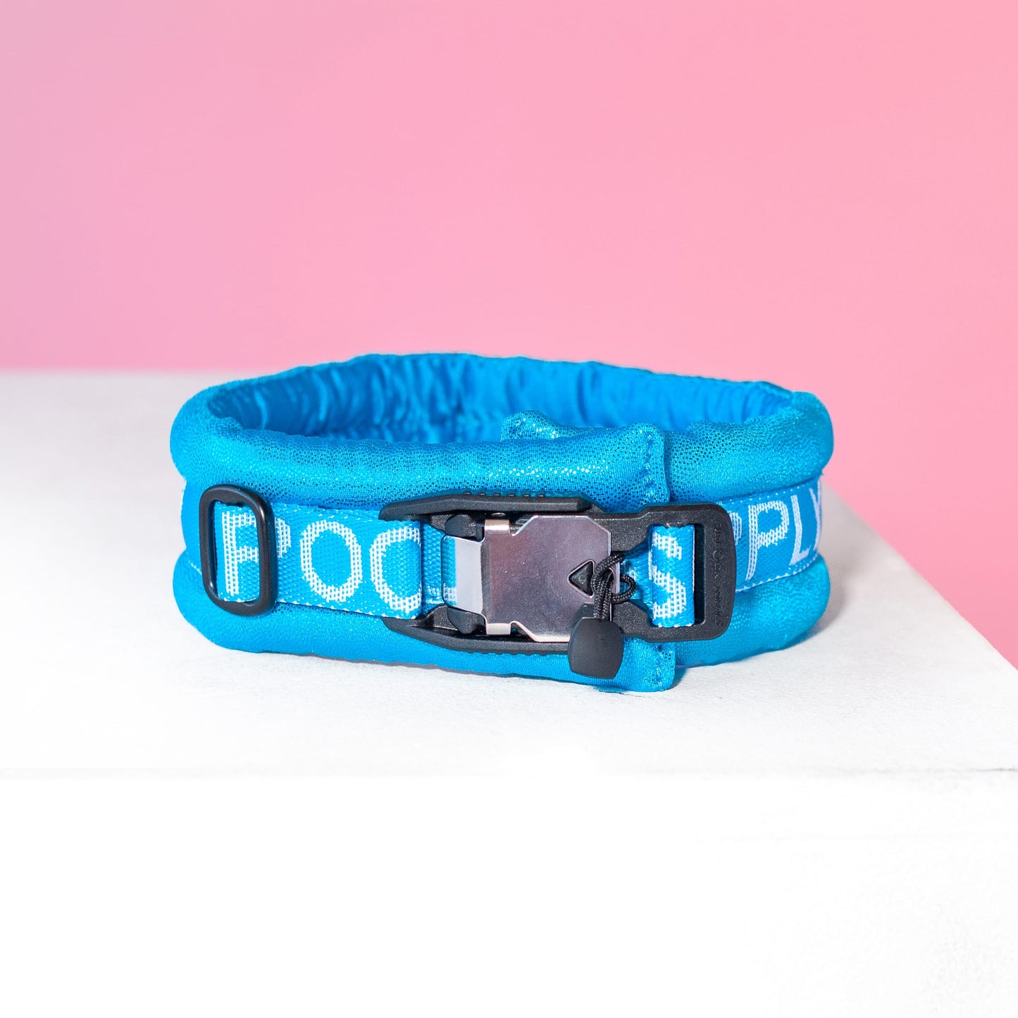 Poodle Mania Fluffy Magnetic Collar All Blue