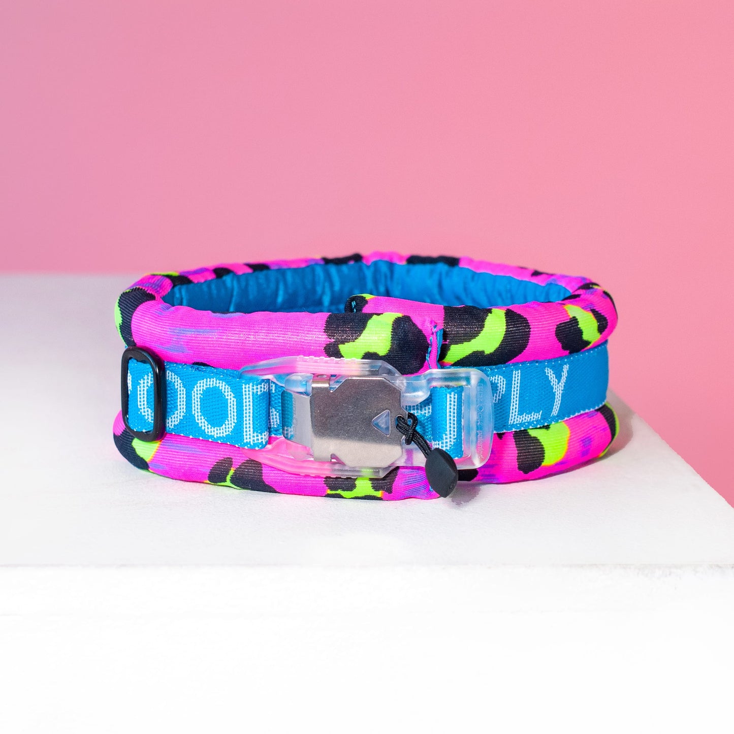 Poodle Mania Fluffy Magnetic Collar Blue Cheetah