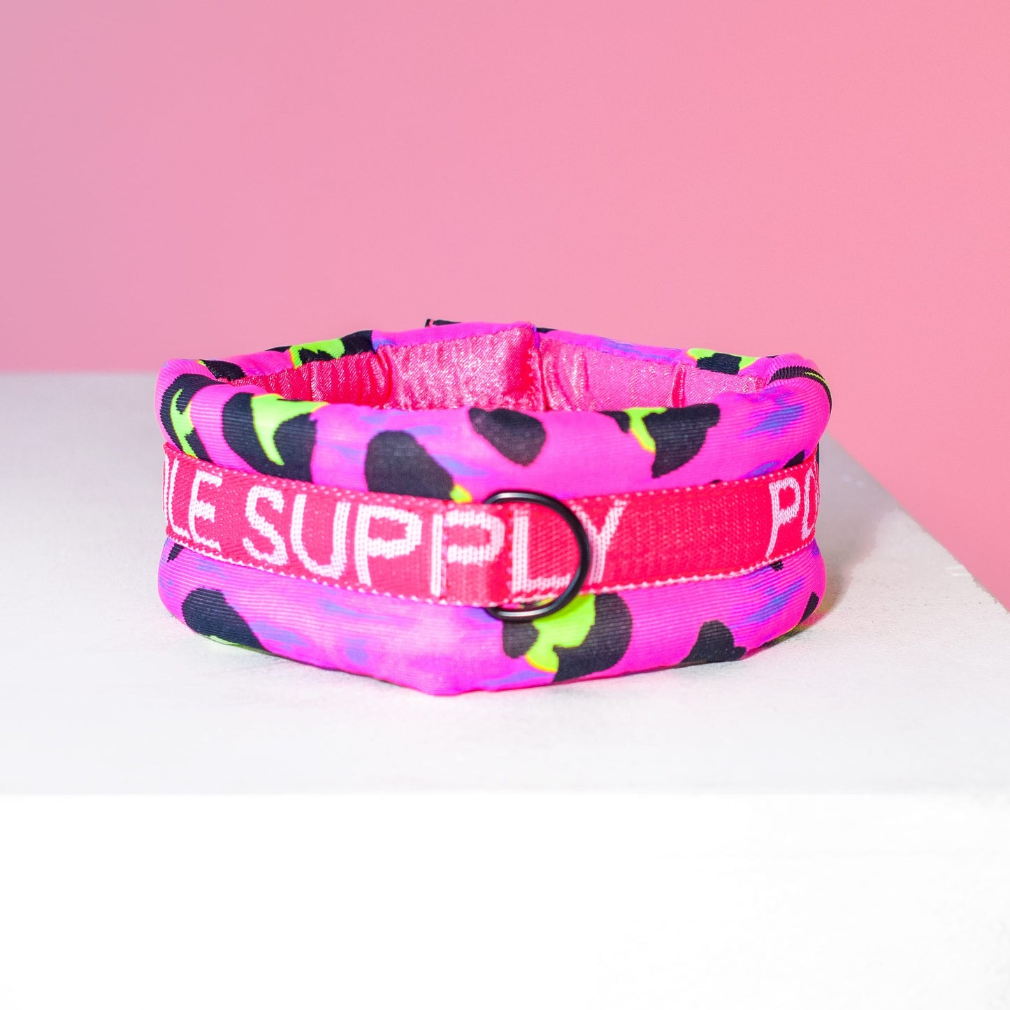 Poodle Mania Fluffy Magnetic Collar Pink Cheetah