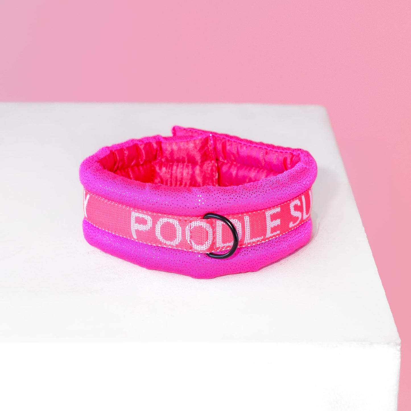 Poodle Mania Fluffy Magnetic Collar All Neon Pink