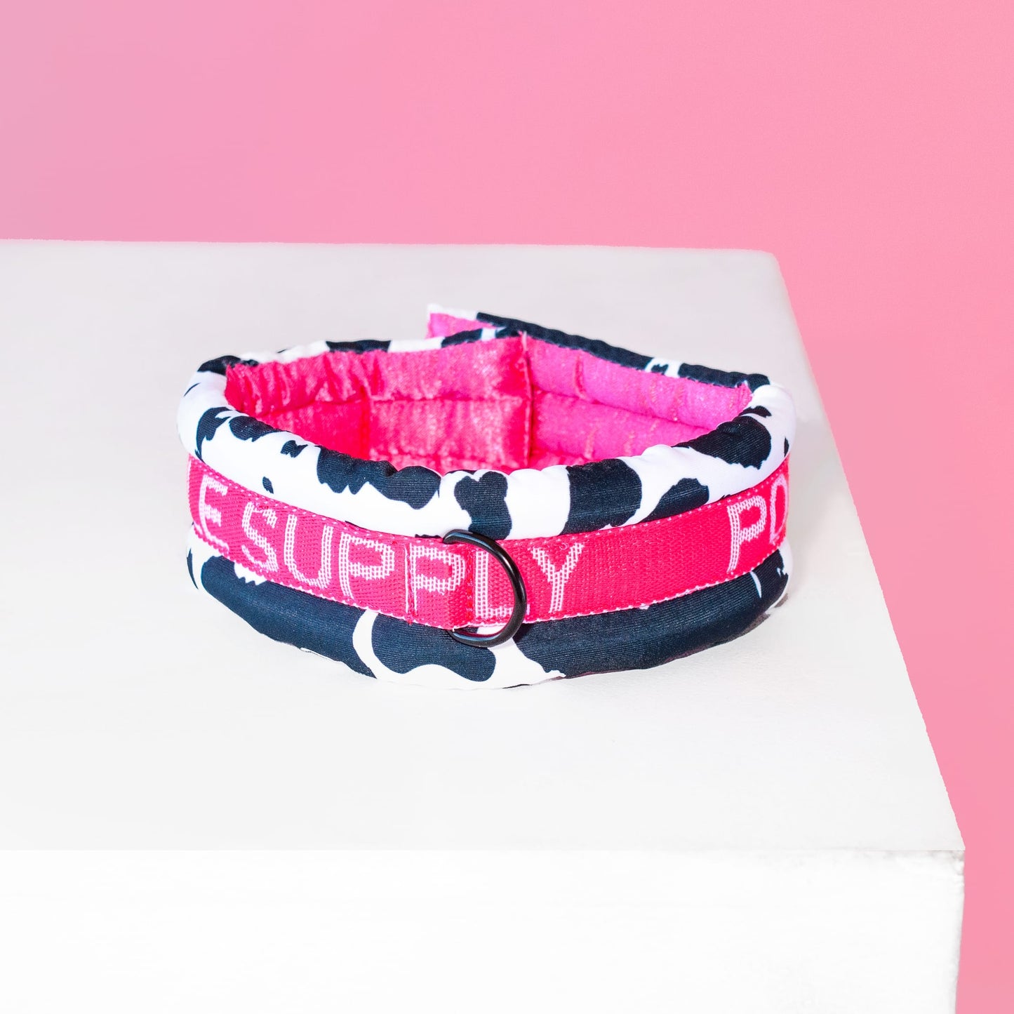 Poodle Mania Fluffy Magnetic Collar Pink Cow