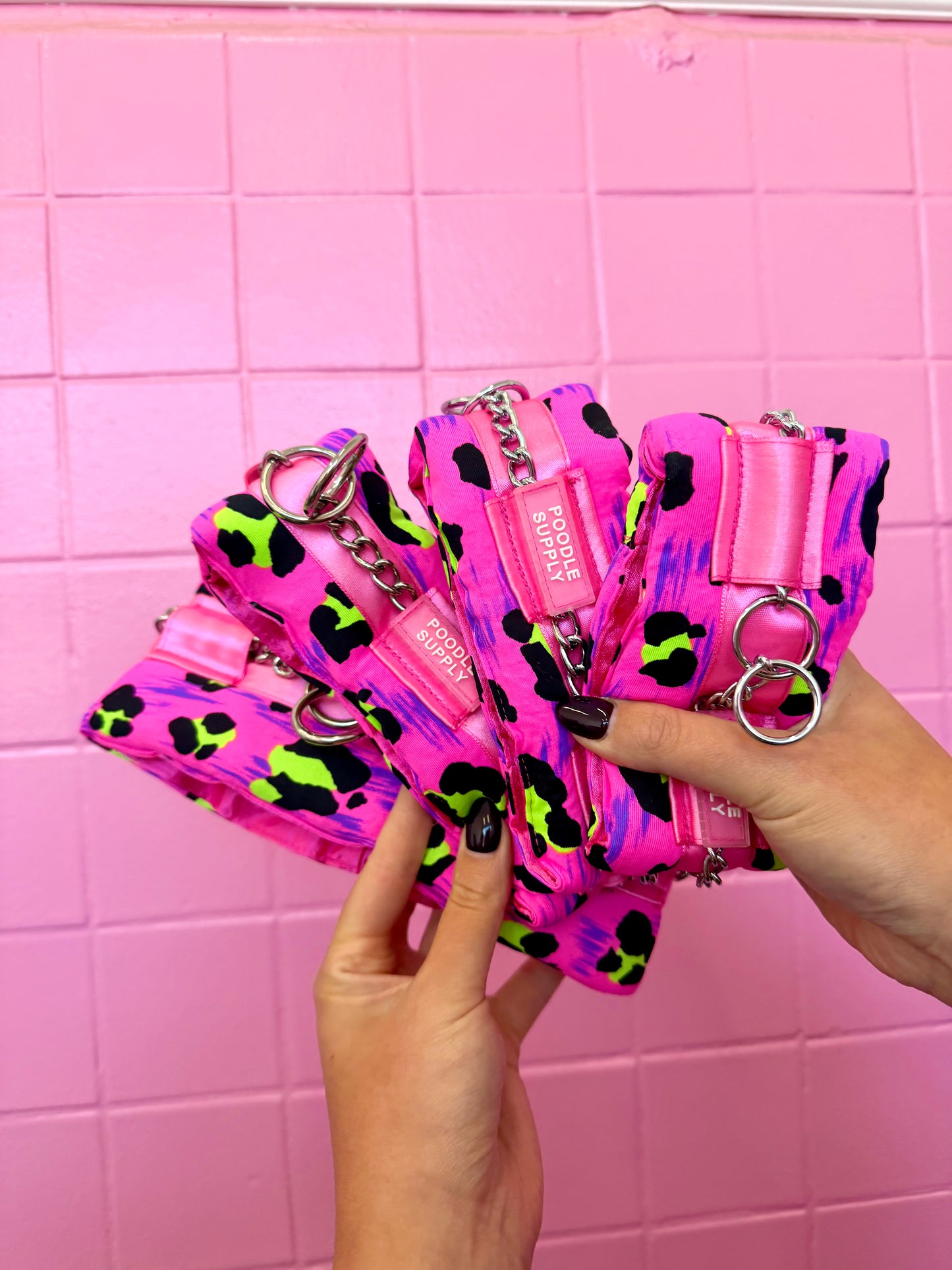 Fluffy Chain Collar Bubblegum Cheetah