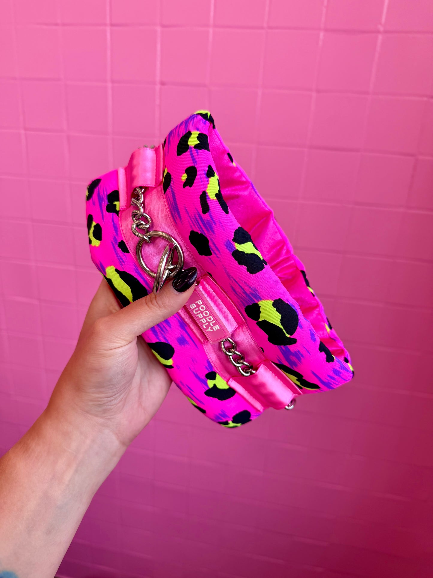 Fluffy Chain Collar Bubblegum Cheetah