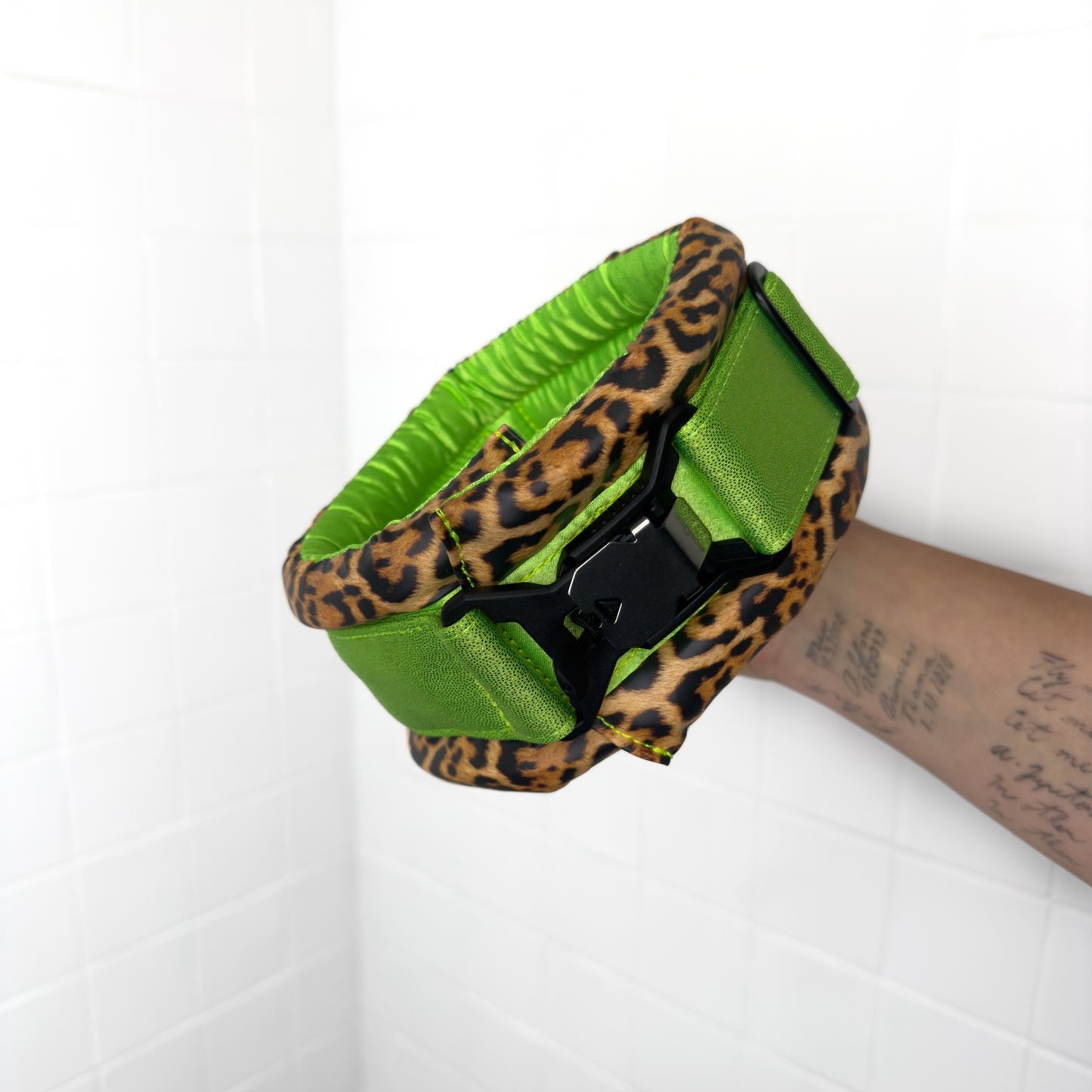 Toy / Miniature / Medium Fluffy Magnetic Collar Neon Lime Full Leopard Limited Edition