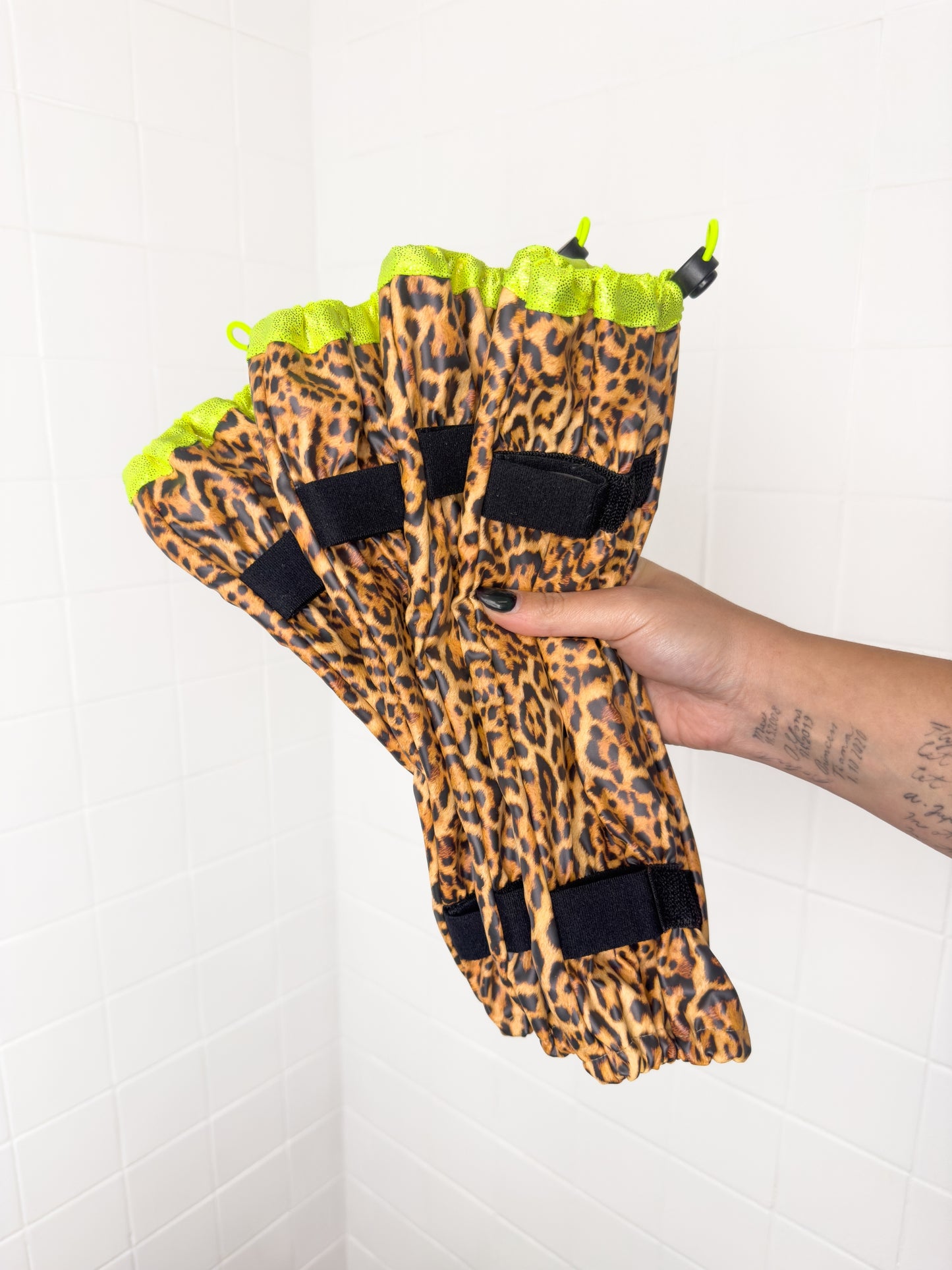 Poodle Supply Set 4 Leg Protectors Neon Full Leopard Limited Edition