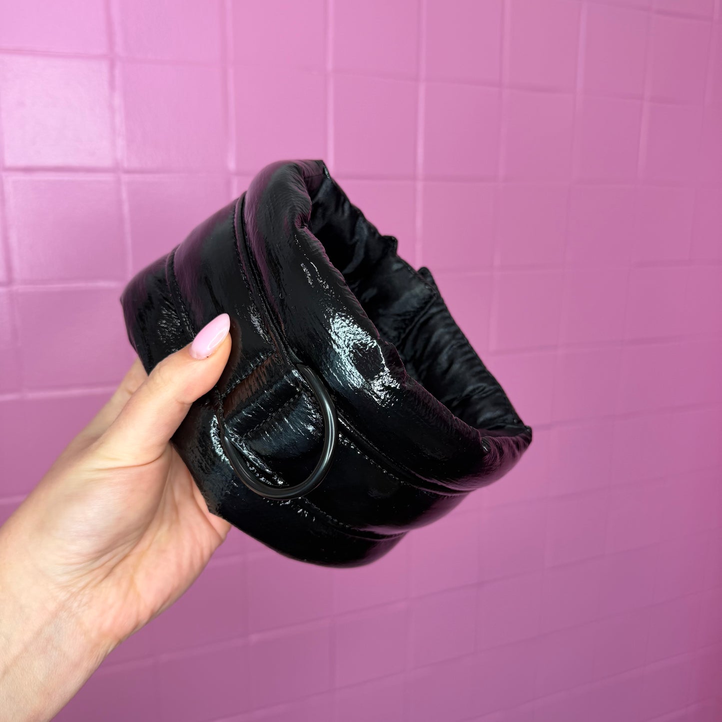 Fluffy Magnetic Standard Eco Leather Liquid Black