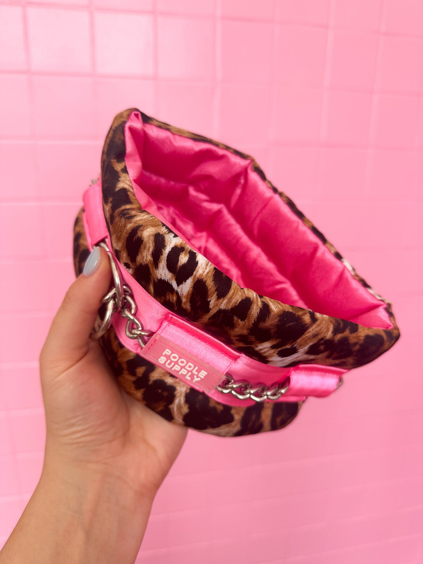 Fluffy Chain Collar Leopard with Pink