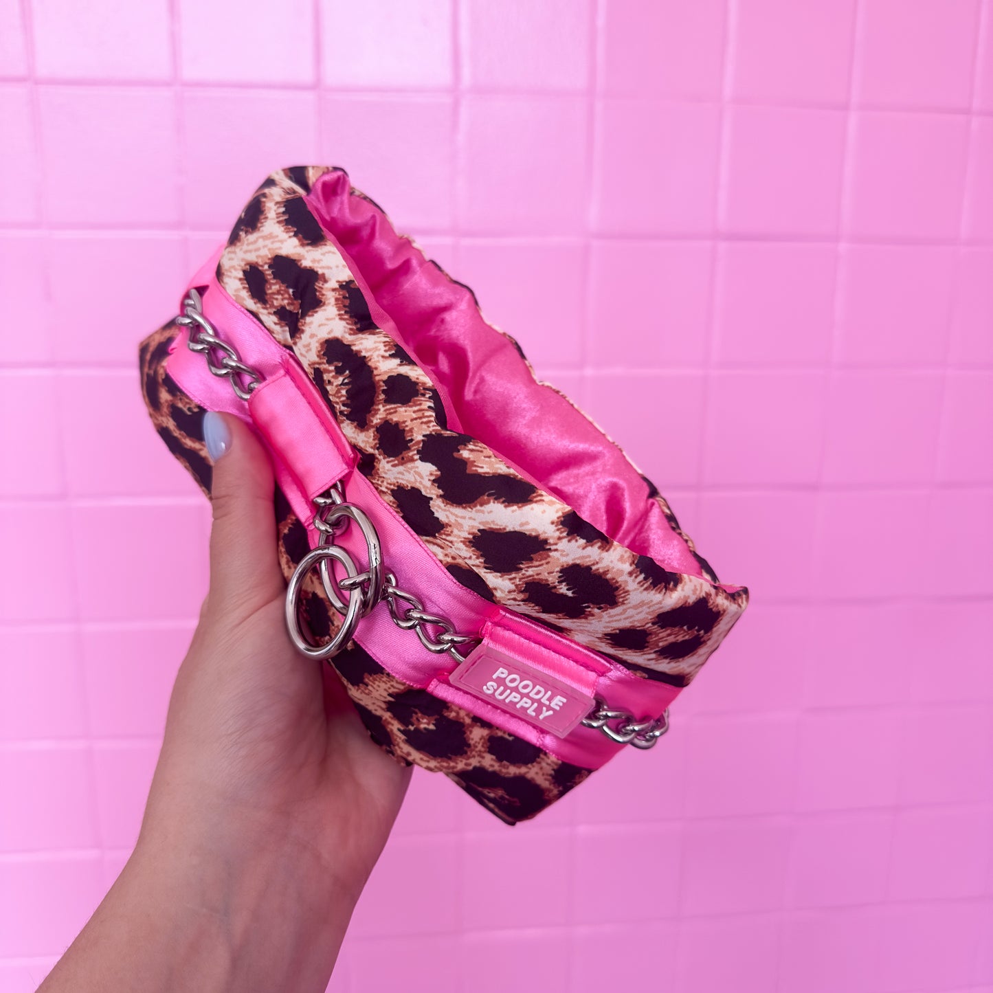 Fluffy Chain Collar Leopard with Pink Full Satin