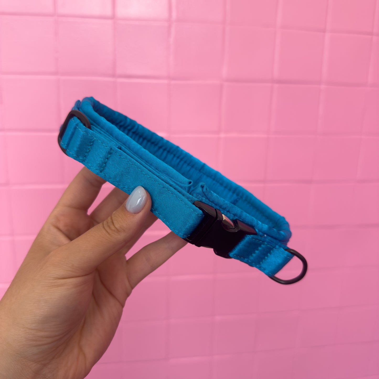 Fluffy Buckle Collar Tropical Breeze