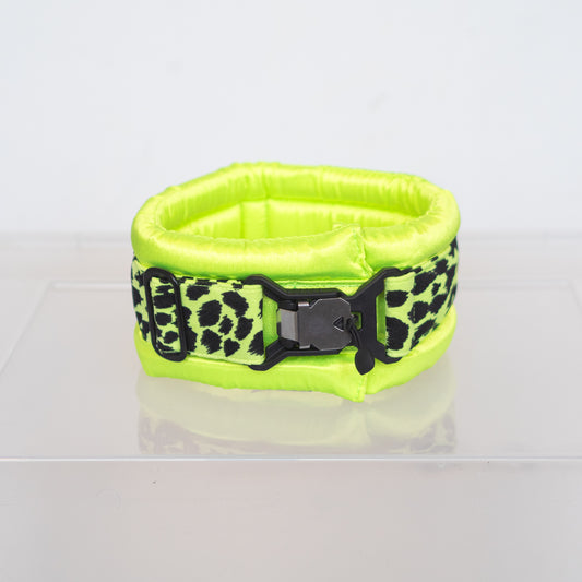 Fluffy Magnetic Collar Satin Neon Leopard 36.5-39.5 cm / 12 cm