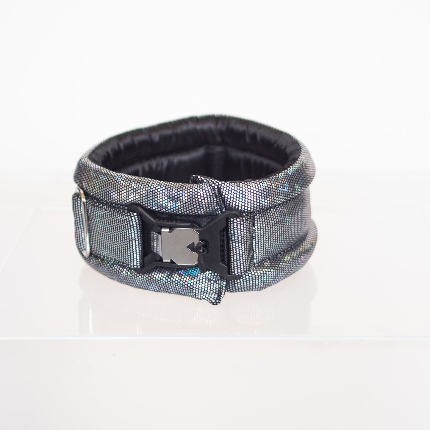 Fluffy Magnetic Collar Holographic Black 36.5-39.5 cm / 10 cm