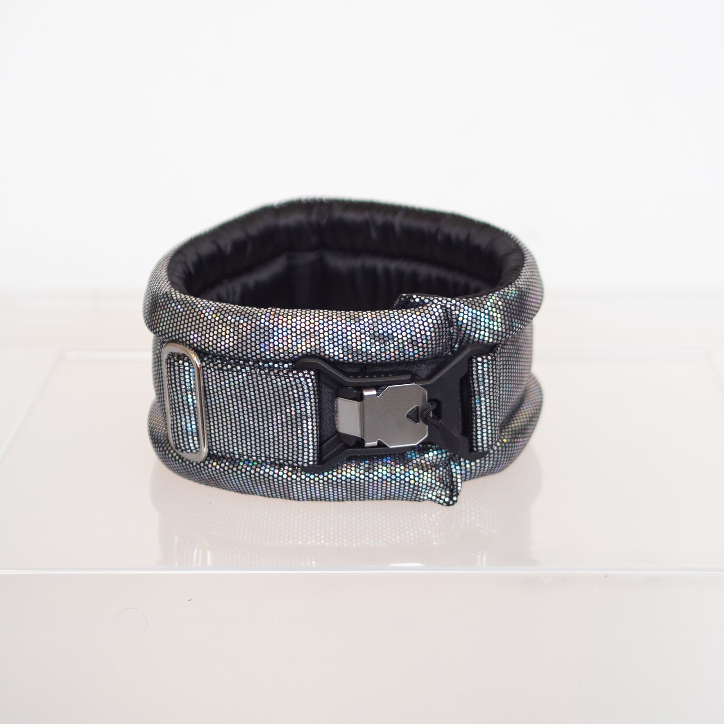 Fluffy Magnetic Collar Holographic Black 36.5-39.5 cm / 10 cm