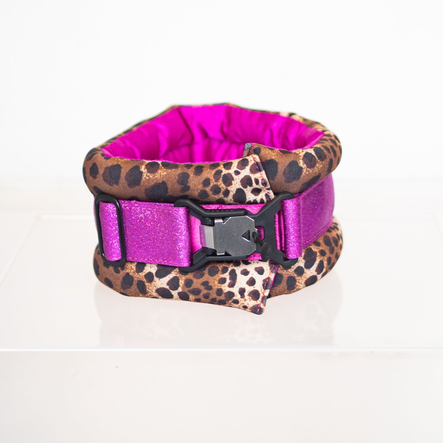 Fluffy Magnetic Collar All Pink Snake 36.5-39.5 cm / 12 cm