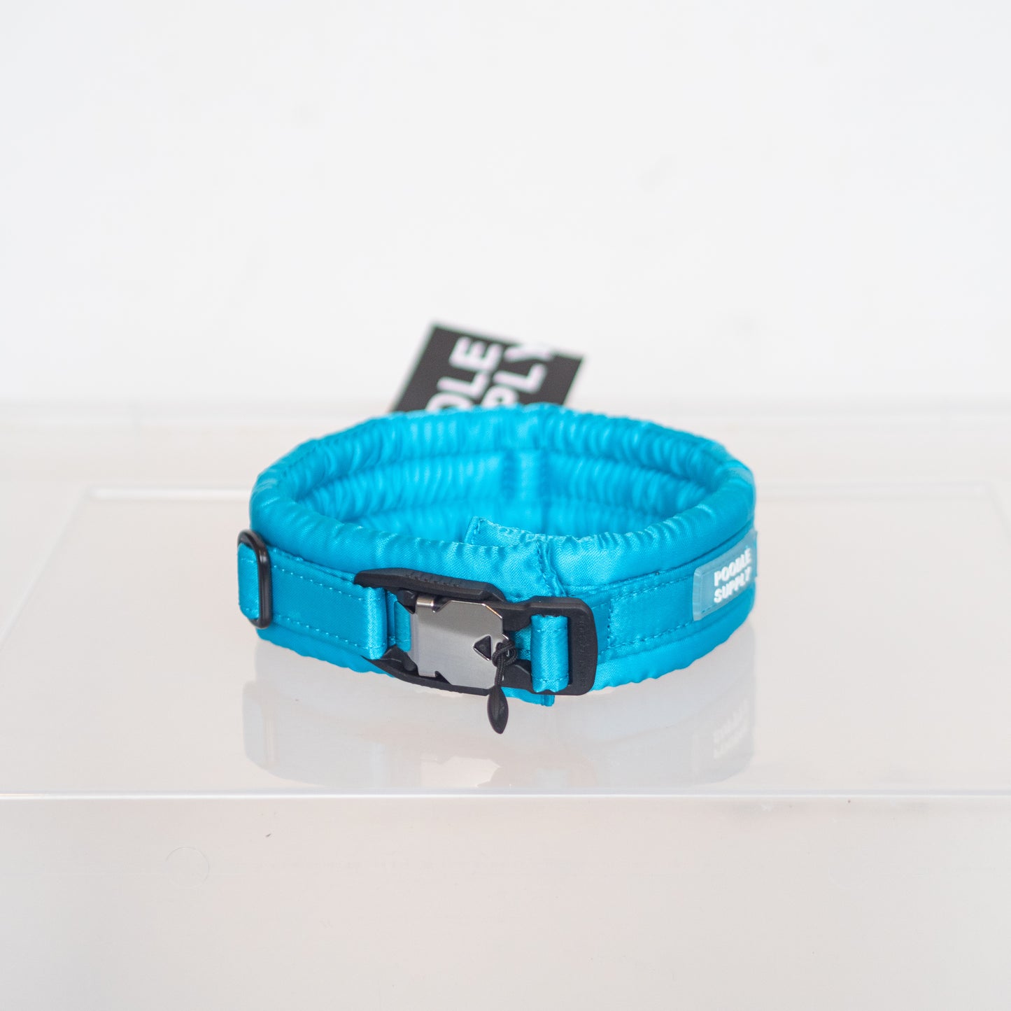 Fluffy Magnetic Collar Full Satin Blue 39-41 cm / 6 cm